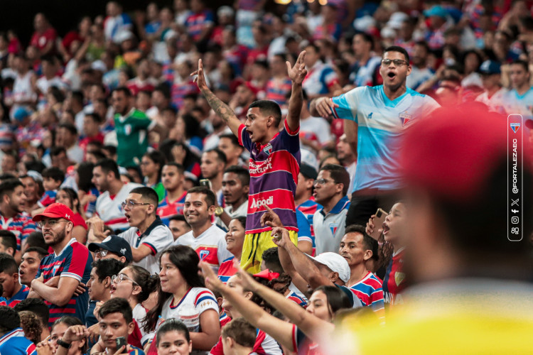 Torcida do Fortaleza presente na Arena Castelão contra América-MG pela Série A do Campeonato Brasileiro