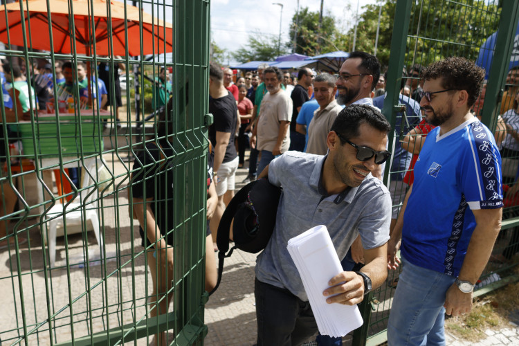 Confira detalhes sobre os concursos com vagas para o Ceará ou de amplitude nacional. (Foto: Aurelio Alves/O Povo)