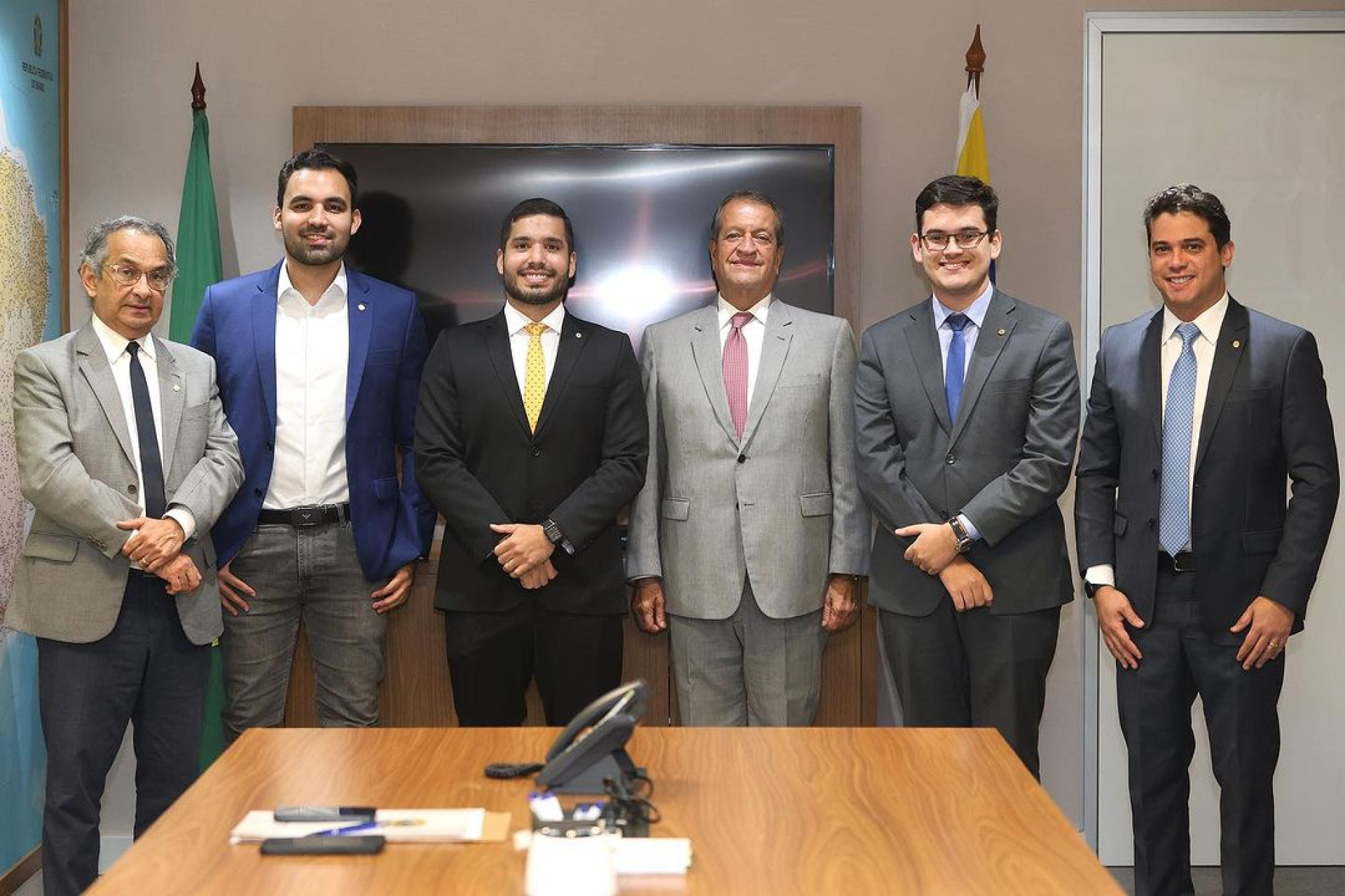 Lideranças do PL Nacional e do Ceará estiveram reunidas nesta semanada. André Fernandes é o pré-candidato a prefeito de Fortaleza e Carmelo Neto assume a presidência estadual do partido (Foto: Reprodução / Instagram / Valdemar Costa Neto)