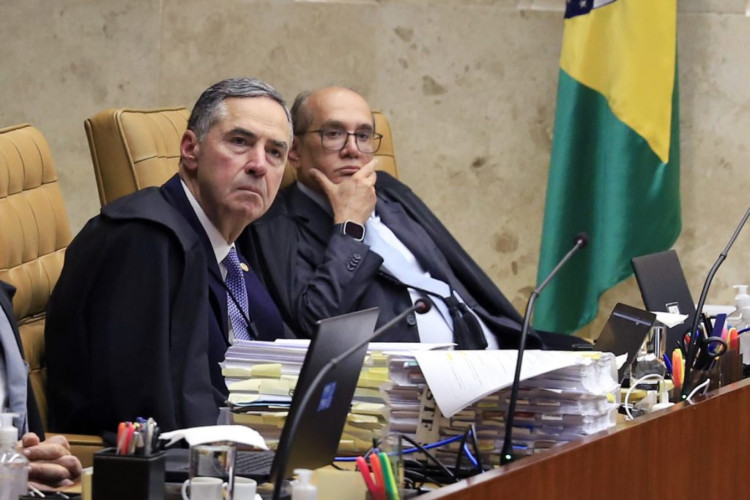 ￼OS MINISTROS do STF Luís Roberto Barroso e Gilmar Mendes repudiaram aprovação de PEC