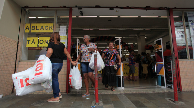 Os dados são da Pesquisa de Endividamento e Inadimplência do Consumidor (Peic)