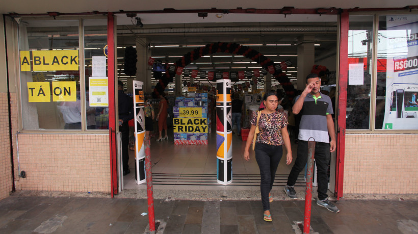 FORTALEZA, CEARÁ, BRASIL, 24.11.2023: Os dados são da pesquisa sobre o Potencial de Consumo do Fortalezense para Black Friday 2024