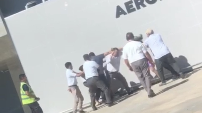 Taxistas credenciados e não-credenciados protagonizaram uma briga pela disputa por passageiros no Aeroporto de Fortaleza