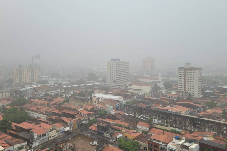 Fortaleza registrou chuva de 61,4 milímetros na manhã dessa terça-feira, 28