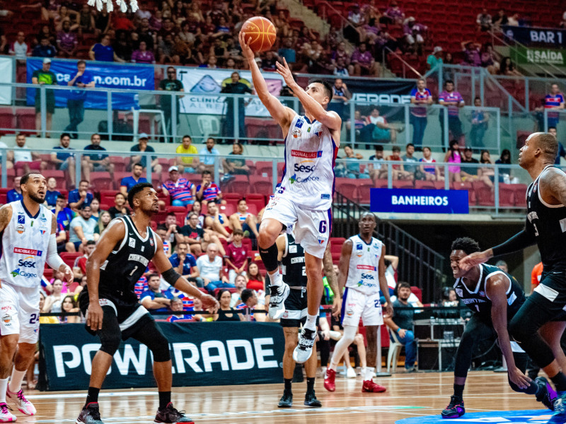 Basquete Tricolor encara o Fortaleza em último jogo antes do