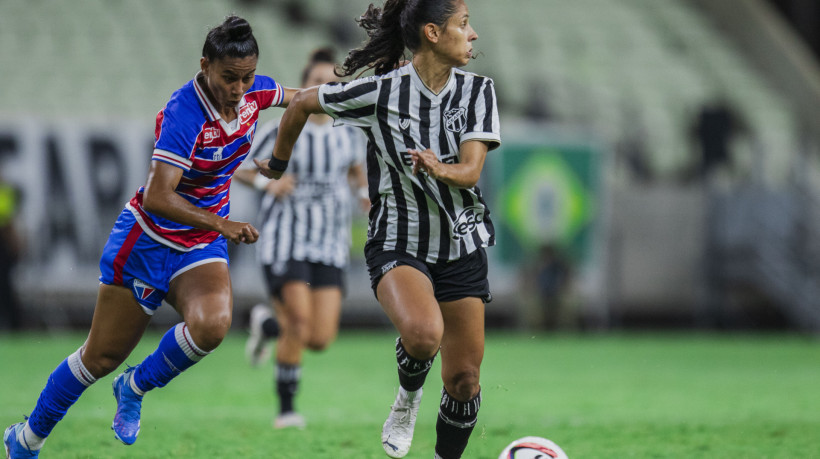 FORTALEZA-CE, BRASIL, 29-11-2023:  Campeonato Cearense Feminino. Ceará e Fortaleza. Ceará Esporte Clube, Campeão cearense femino, Arena Castelão. (Foto: FERNANDA BARROS/O Povo)