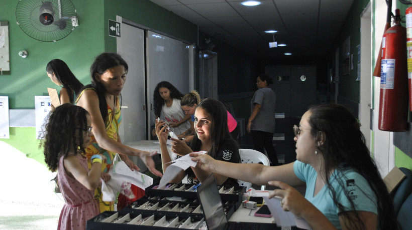 Os pequenos puderam escolher as armações de acordo com seus gostos 