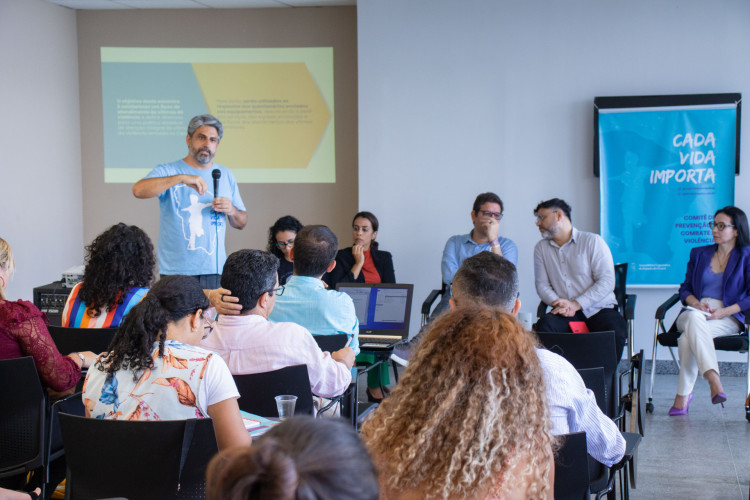 FORTALEZA, CEARÁ, BRASIL, 01-12-2023: Profissionais se reúnem para discutir assistência a vítimas de violência no 2º Encontro Cuidando em Rede na Assembleia Legislativa do Estado do Ceará (Alece). (Foto: Samuel Setubal/ O Povo)