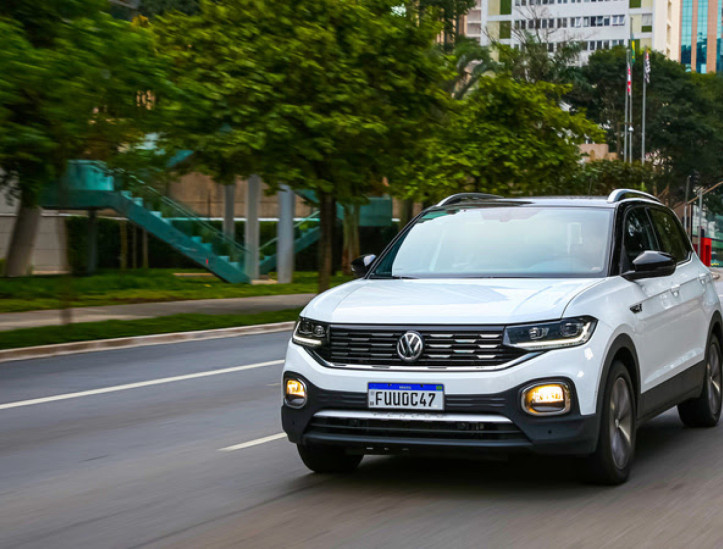 Fiat Fastback x VW T-Cross: novo SUV cupê desafia campeão de vendas