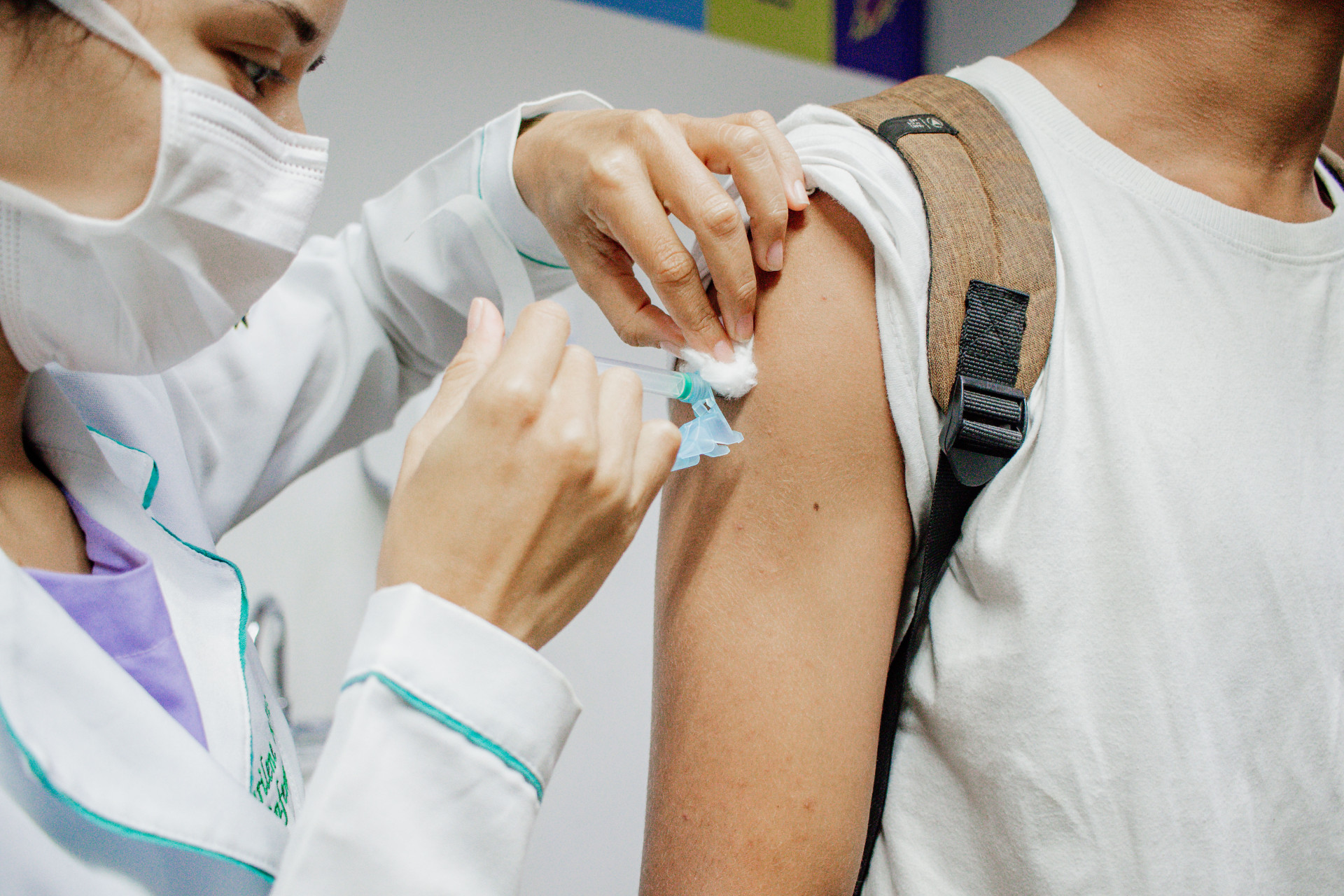 ￼VACINAÇÃO é a melhor estratégia para prevenir a Covid-19 (Foto: FERNANDA BARROS)