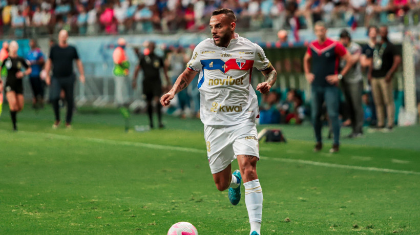 Permanência do atacante também é desejo do técnico Juan Pablo Vojvoda.