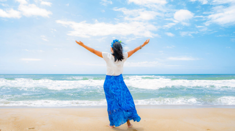 Simpatias podem ser feitas na praia para o Ano-Novo (Imagem: manolobastos | Shutterstock)