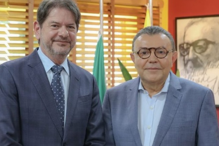 SENADOR Cid Gomes e o presidente nacional do PSB, Carlos Siqueira