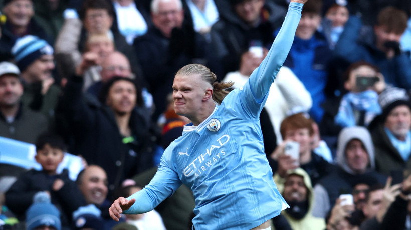 Haaland comemora gol marcado pelo Manchester City