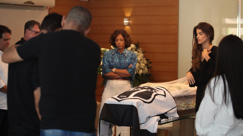 FORTALEZA, CEARÁ, BRASIL, 20.12.2023: Velório de Dimas Filgueiras, ex-jogador e treinador e ídolo do Ceará. funerária ethernos. 