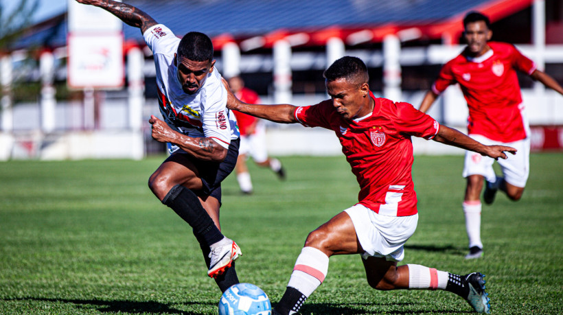 Registro do amistoso entre Ferroviário e Potiguar, no Estádio Elzir Cabral 