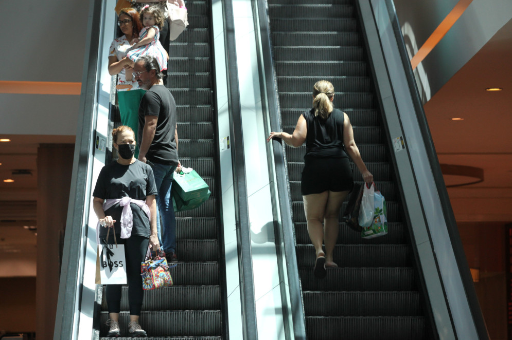 Antevéspera de Natal foi de bom movimento no Shopping RioMar Fortaleza