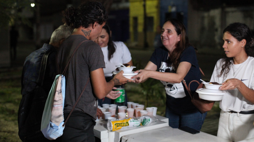 FORTALEZA, CEARÁ, BRASIL, 24.12.2023: Shalom promove ceia de Natal para pessoas em situação de rua em Fortaleza.