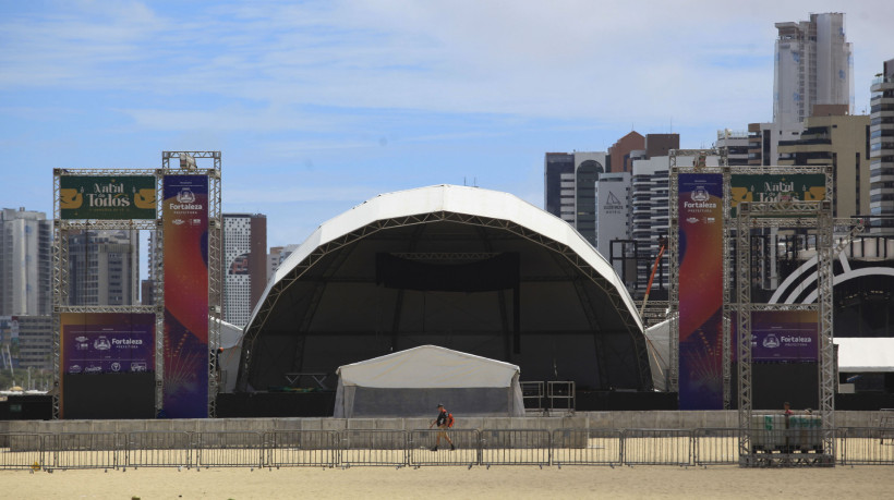 FORTALEZA, CEARÁ, BRASIL, 26.12.2023: Estrutura montada para os três dias de shows.