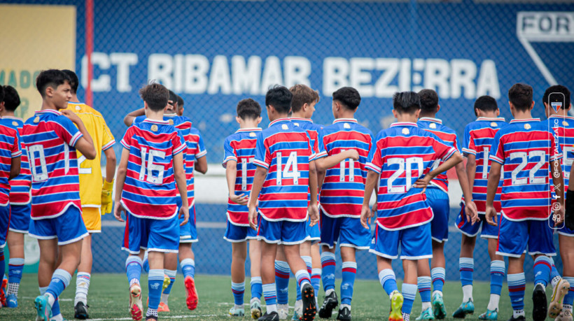 Atletas da base do Fortaleza no CT Ribamar Bezerra