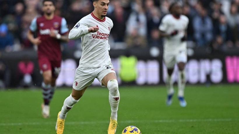 Antony, atacante brasileiro do Manchester United, em jogo contra o West Ham