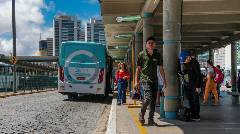 Foto de apoio. 27-12-2023. Terminal de ônibus provisório no Papicu