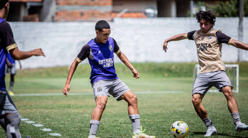 Jogadores do Ceará em treinamento na Cidade Vozão para a Copinha