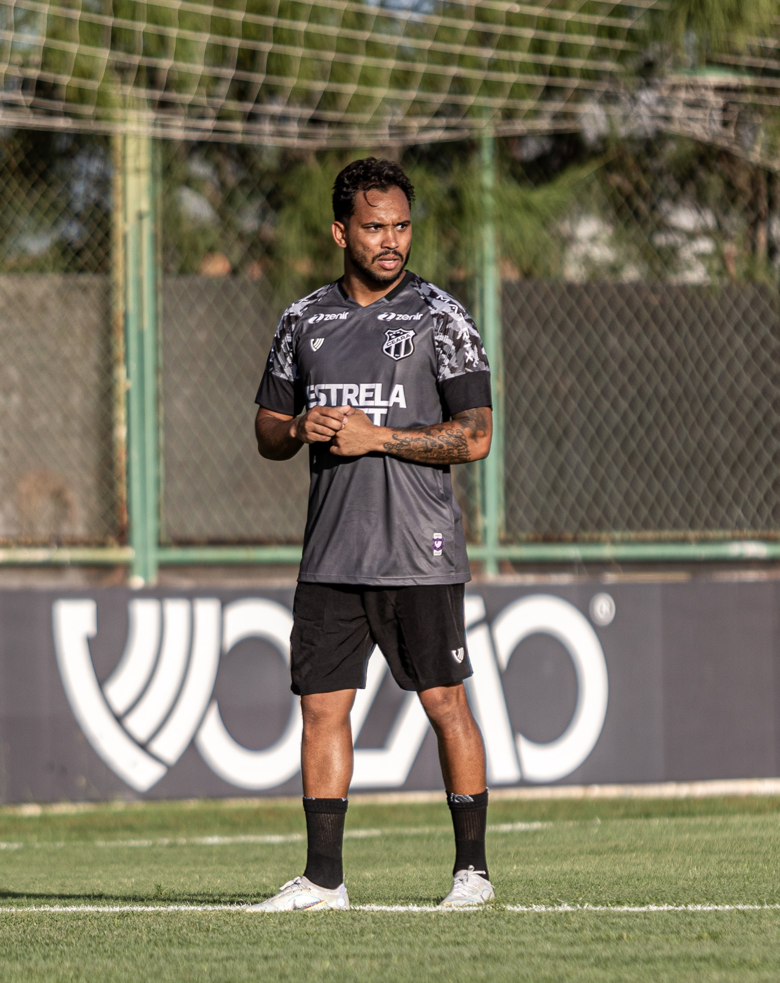 Lourenço é uma das caras novas do Vovô para 2024 (Foto: Felipe Santos/Ceará SC)