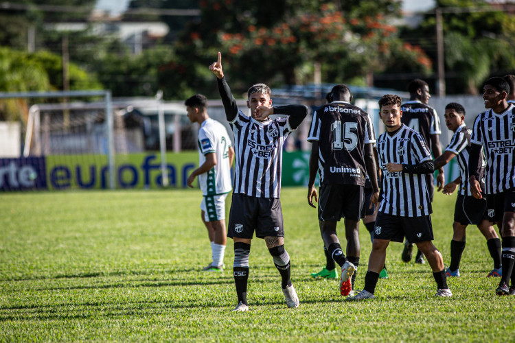 Caio Rafael foi o autor do primeiro gol do Ceará na goleada por 4 a 2 sobre o Gama pela Copinha