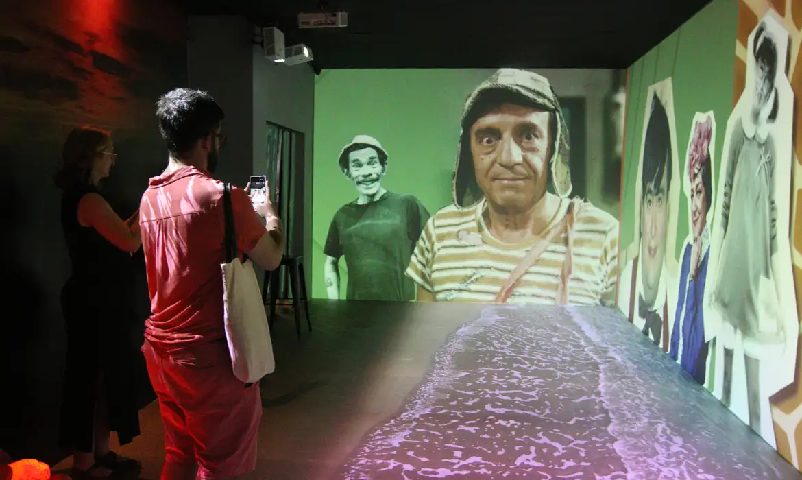 "Isso, isso, isso": São Paulo recebe exposição sobre seriado Chaves