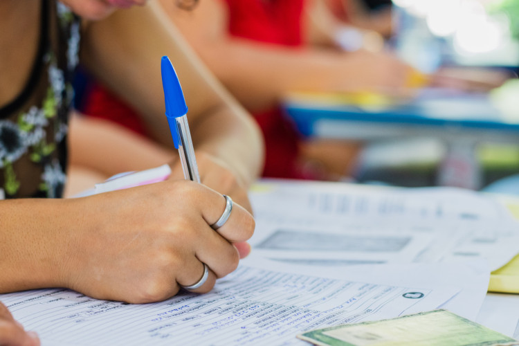 Professores da rede estadual, que estiveram na ativa entre agosto de 1998 e dezembro de 2006, têm a receber mais de meio milhão de reais


