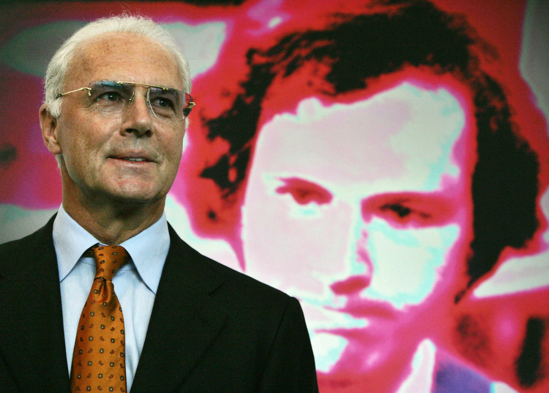 Franz Beckenbauer, Bicampeão Mundial E Lenda Do Futebol Alemão, Morre ...