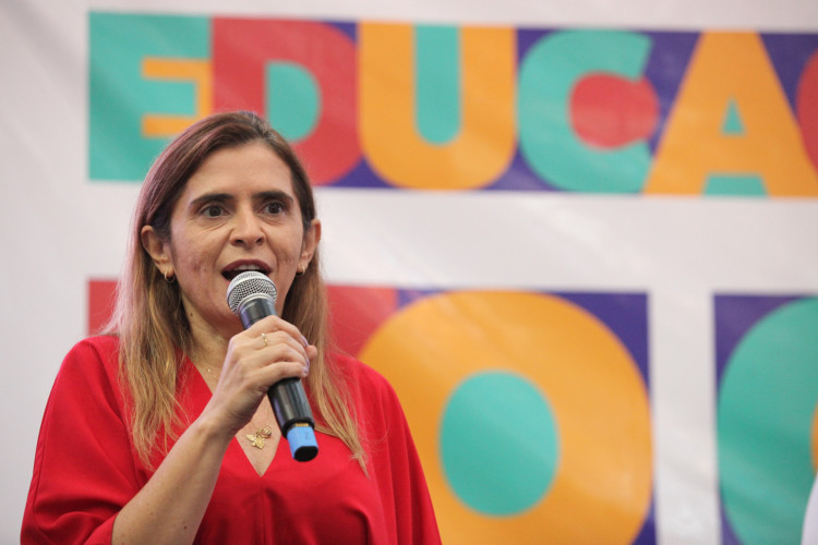 Eliana Estrela, secretária da Educação no Seminário da Educação Básica no Ceará, em Fortaleza