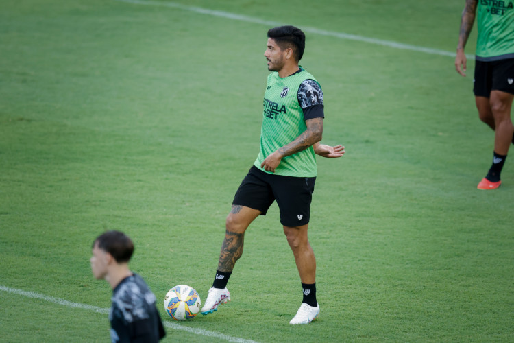 FORTALEZA-CE, BRASIL, 13-01-2023: Jorge Recalde. Treino aberto do Ceará Esporte Clube no Estadio Presidente Vargas. (Foto: Aurélio Alves/O Povo)