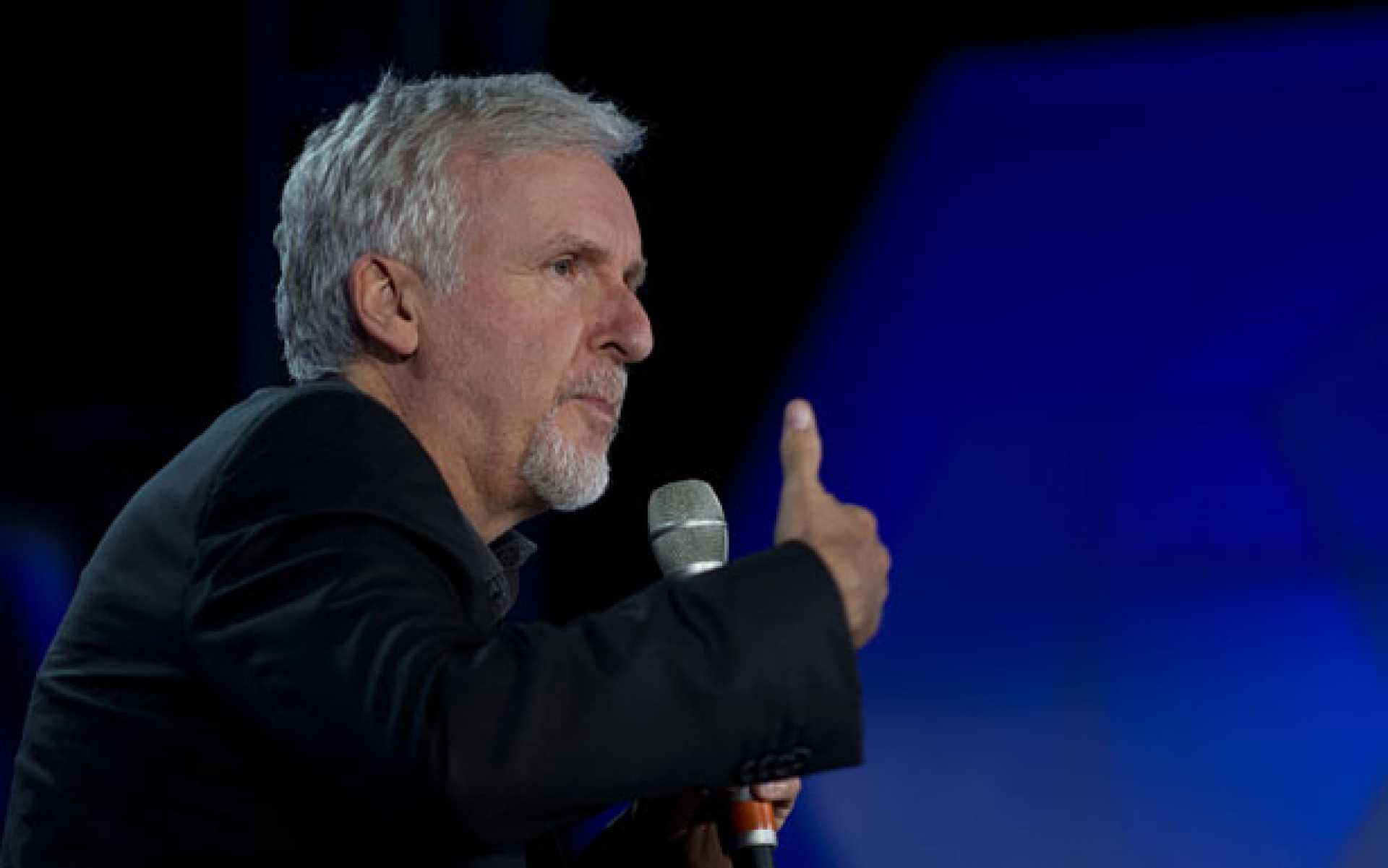 James Cameron é diretor de filmes como 