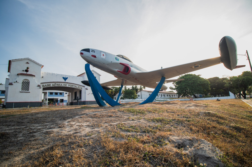 Portão de acesso da Base Aérea de Fortaleza, que sediará o campus do Instituto Tecnológico da Aeronáutica (ITA)(Foto: FERNANDA BARROS)