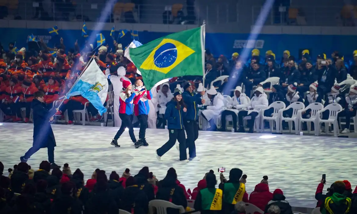Cerimônia de abertura dá início aos Jogos de Inverno da Juventude 2024