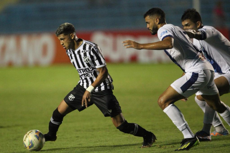 Erick Pulga em atuação pelo Ceará contra o Maracanã pelo Campeonato Cearense 2024