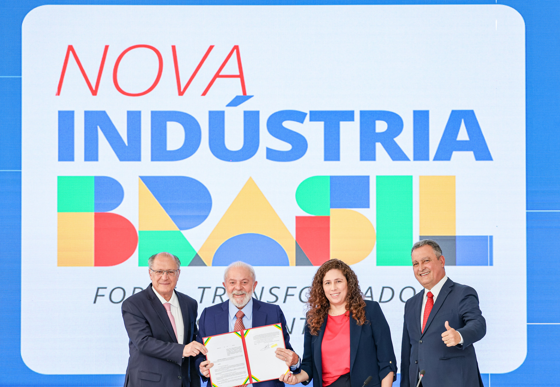 22.01.2024 - Presidente da República, Luiz Inácio Lula da Silva, durante reunião do Conselho Nacional de Desenvolvimento Industrial (CNDI), no Palácio do Planalto. Brasília - DF.  

Foto: Ricardo Stuckert / PR (Foto: Foto: Ricardo Stuckert / PR)