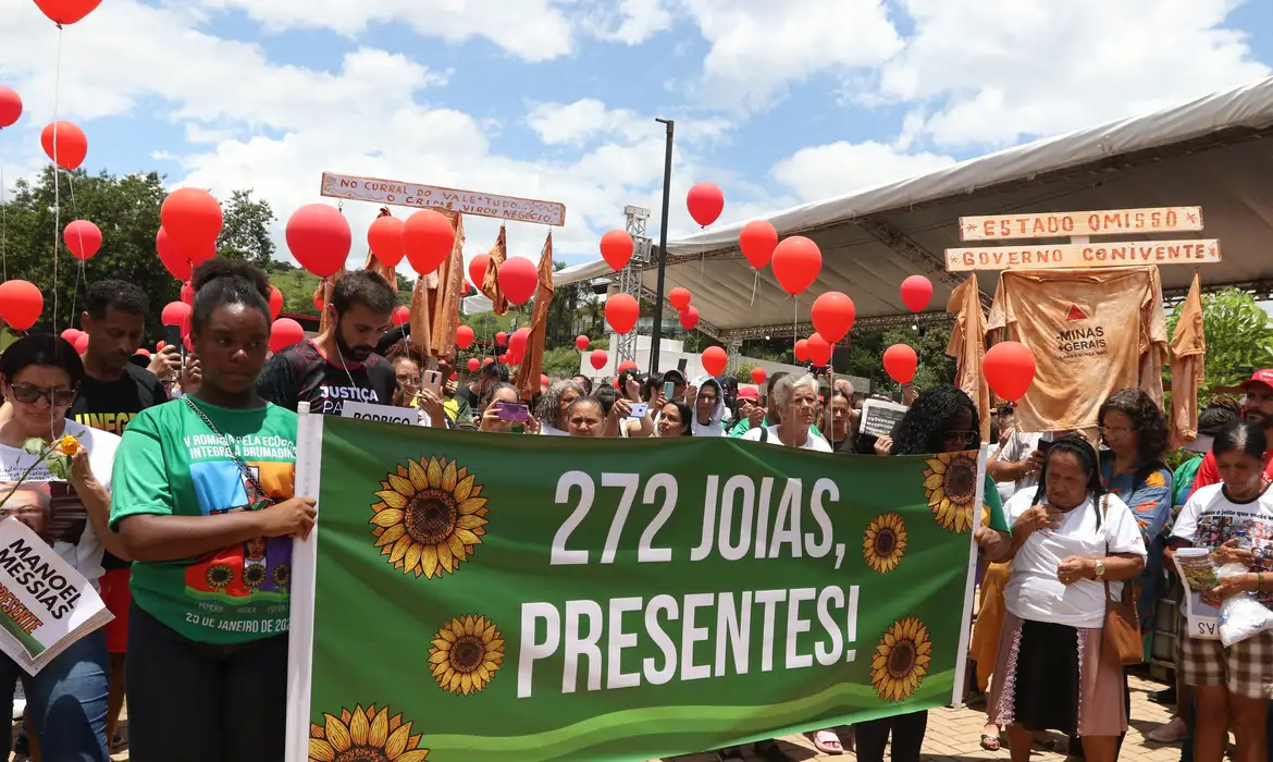 Após 5 anos, ato em Brumadinho homenageia vítimas e critica acordo (Foto: )