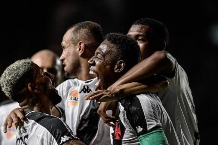 O Vasco vai enfrentar o Bangu: veja onde assistir ao jogo do Campeonato Carioca