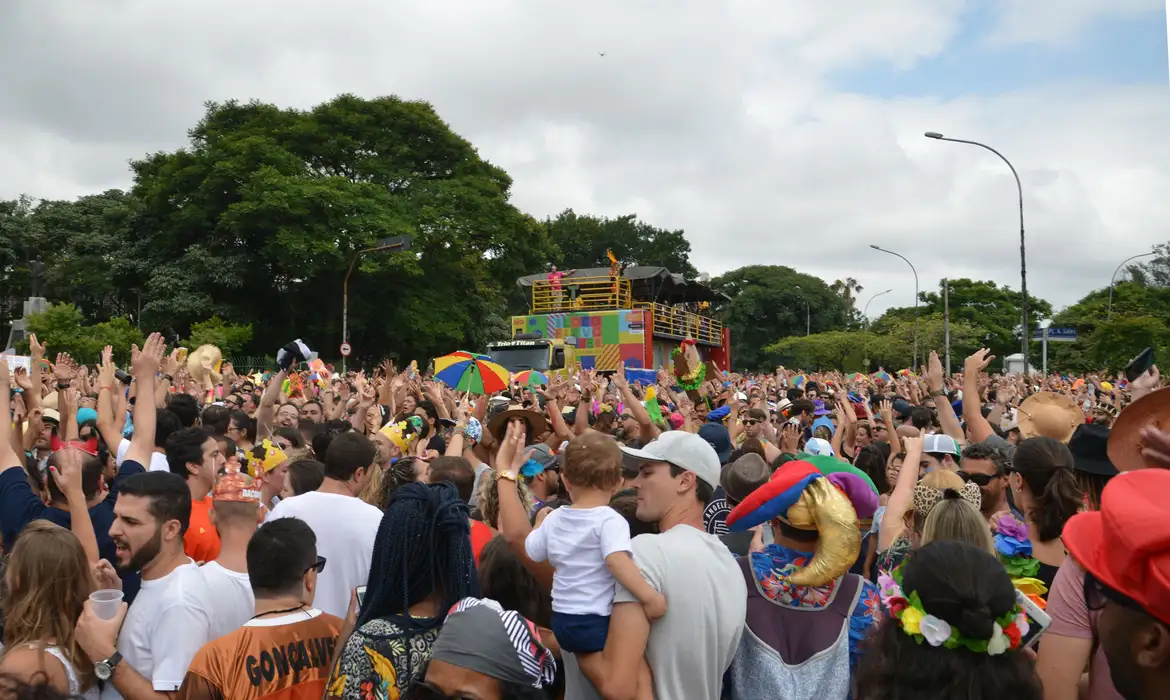 Tendas acolherão vítimas de agressões no carnaval de São Paulo