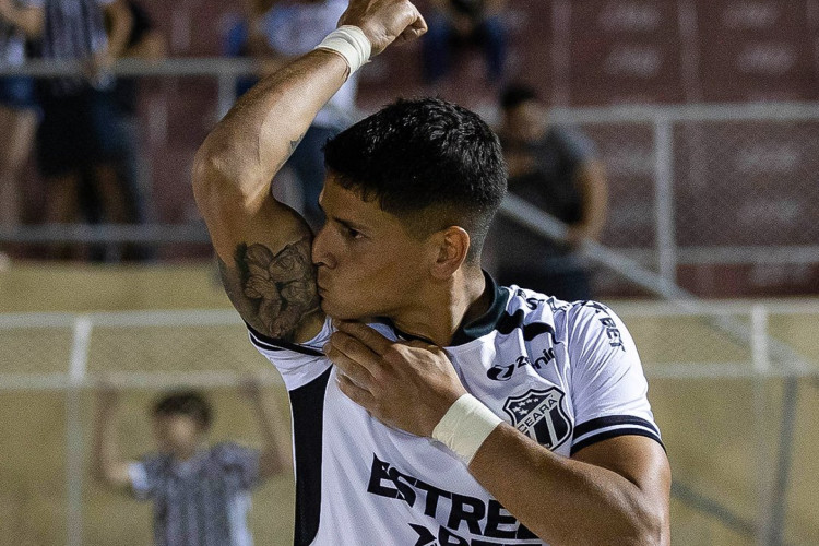 Facundo Barceló foi o autor do gol que garantiu a vitória do Ceará diante da Juazeirense, pela Copa do Nordeste