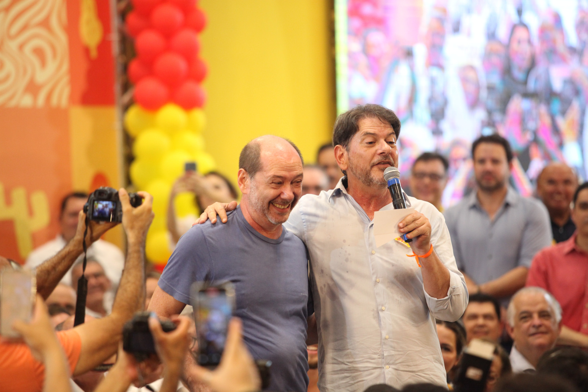 Irmãos Ivo Gomes e Cid Gomes (Foto: FÁBIO LIMA)