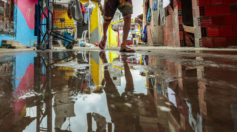 Fortaleza, CE, BR 13.02.24 - Rescaldo da enchente na Favela Beco Ceu no Bairro Vila Velha (Fco Fontenele/OPOVO)