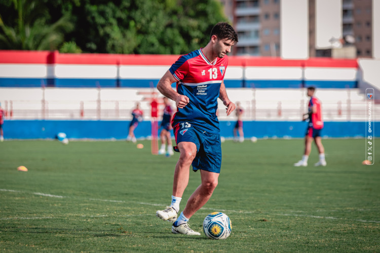 Benjamín Kuscevic em treinamento pelo Fortaleza no Centro de Excelência Alcides Santos