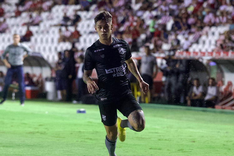 Caio Rafael foi um dos jogadores oriundos da base do Ceará que atuaram diante do Náutico. 