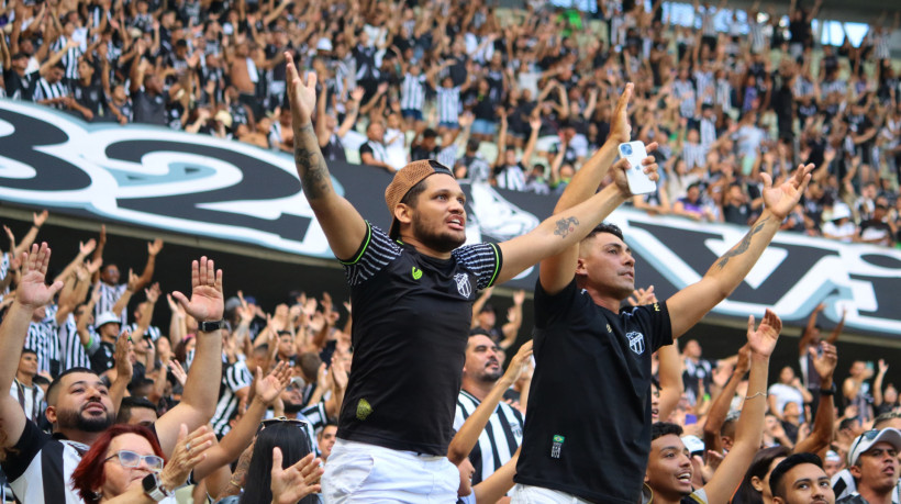 Torcida do Ceará faz festa no Castelão, no primeiro Clássico-Rei de 2024