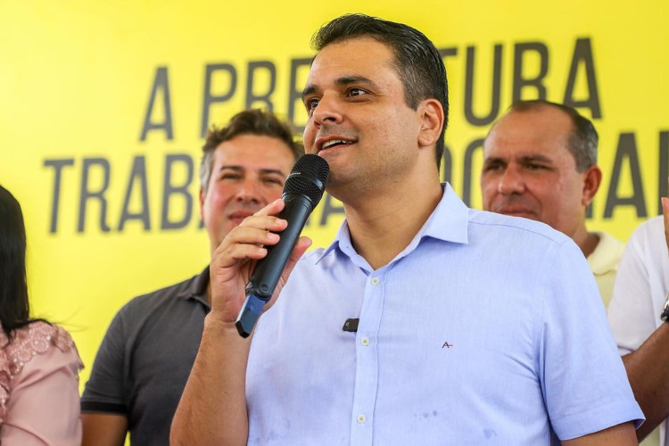 ￼ Gardel Rolim em evento da prefeitura no bairro Jangurussu