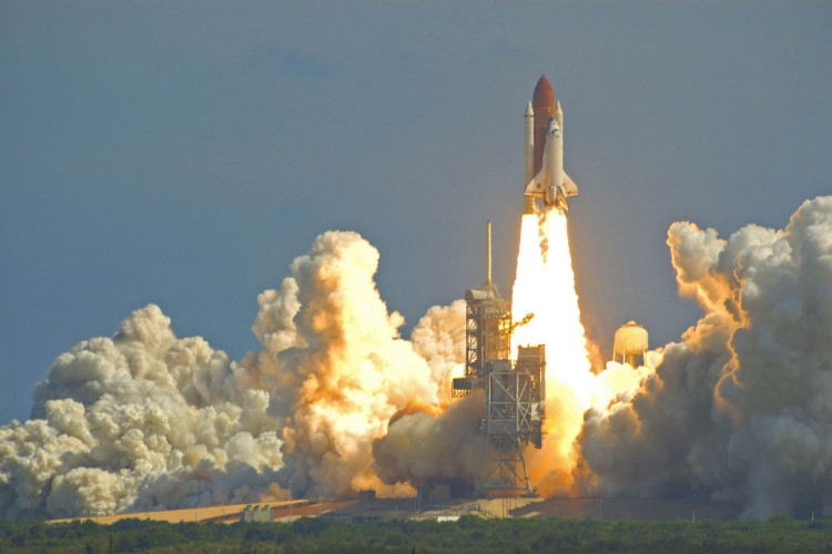 Foguete da Nasa partindo em missão